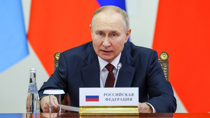 Путин высказался об объединяющей роли русского языка в СНГ
