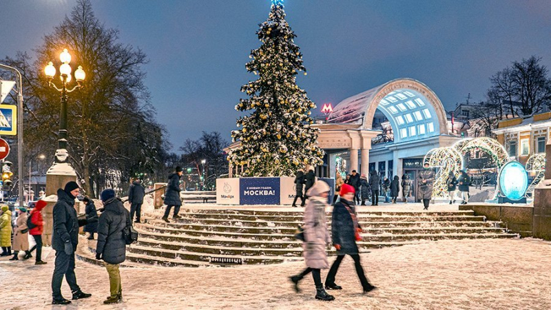 Синоптики предупредили москвичей о гололедице 19 декабря