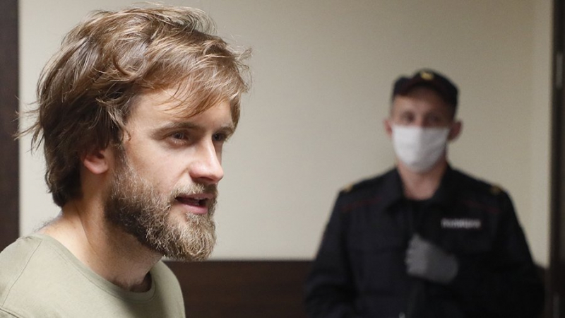 Следствие потребовало заочного ареста основателя «Медиазоны» Верзилова